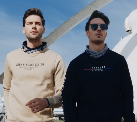 Sweat Shirt
